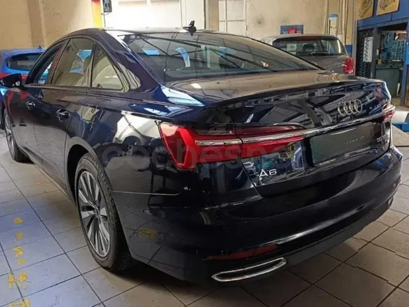 Usado Audi A6 Sport 299 CV (219 kW) 2022 Azul Berlina