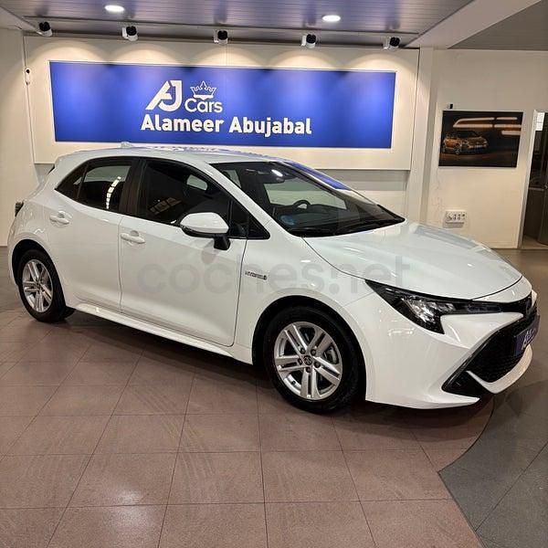 Usado Toyota Corolla Active 122 CV (89 kW) 2021 Blanco Berlina