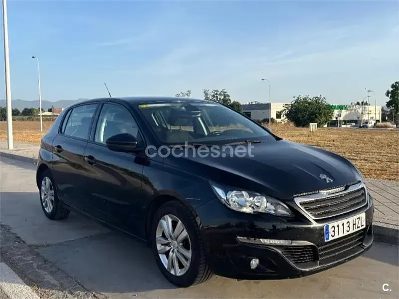 Usado Peugeot 308 Active 110 CV (80 kW) 2014 Negro Berlina