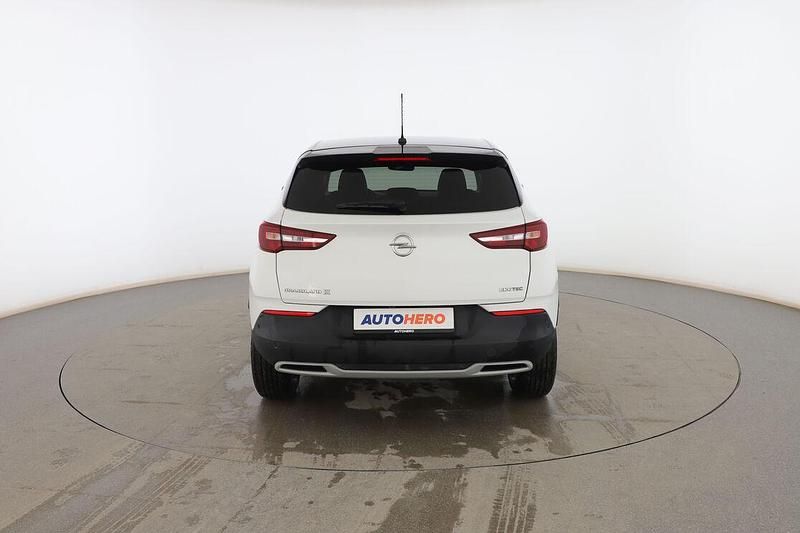Usado Opel Grandland X Design Edition 130 CV (95 kW) 2021 Blanco SUV