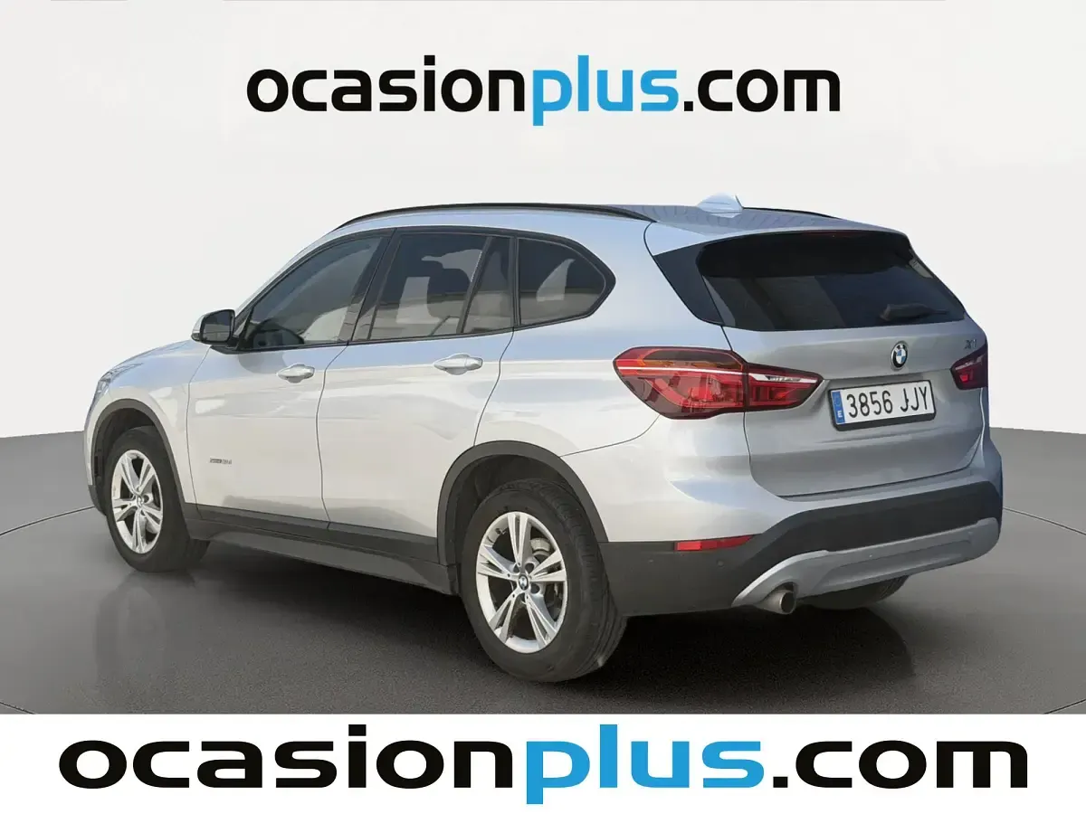 Usado BMW X1 150 CV (110 kW) 2015 Gris plata SUV