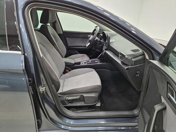 Usado Seat Leon Style 116 CV (85 kW) 2025 Gris