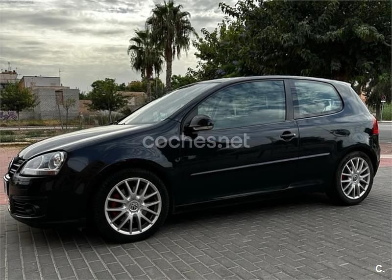 Negro Usado 2007 VW Golf V GT Berlina | 4250 € (Precio justo) - Imagen 1/4