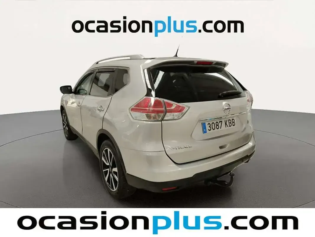 Usado Nissan X-Trail N-Connecta 131 CV (96 kW) 2017 Plateado SUV