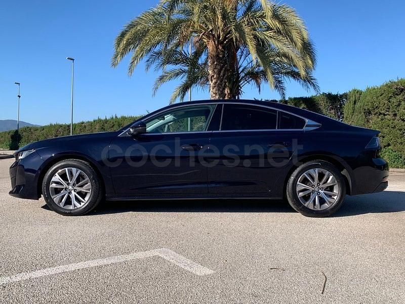 Usado Peugeot 508 Allure 130 CV (95 kW) 2021 Azul Berlina