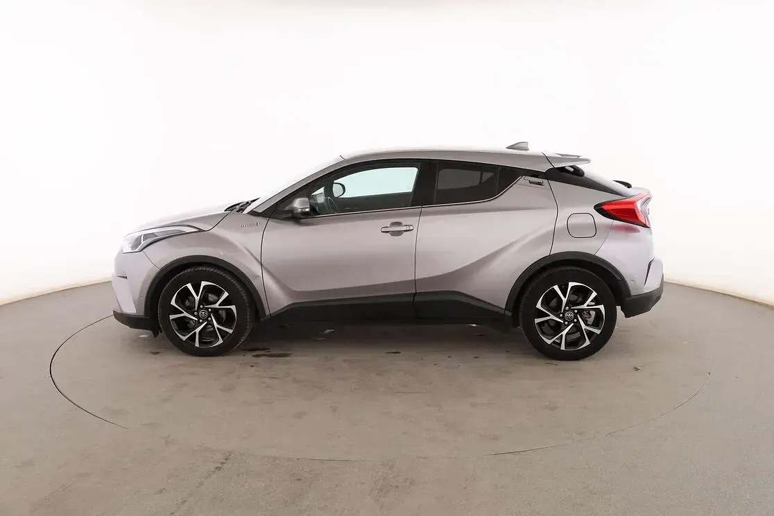 Usado Toyota C-HR Advance 122 CV (89 kW) 2019 Gris SUV