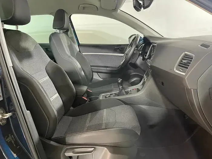 Usado Seat Ateca Xperience 150 CV (110 kW) 2024 Azul SUV