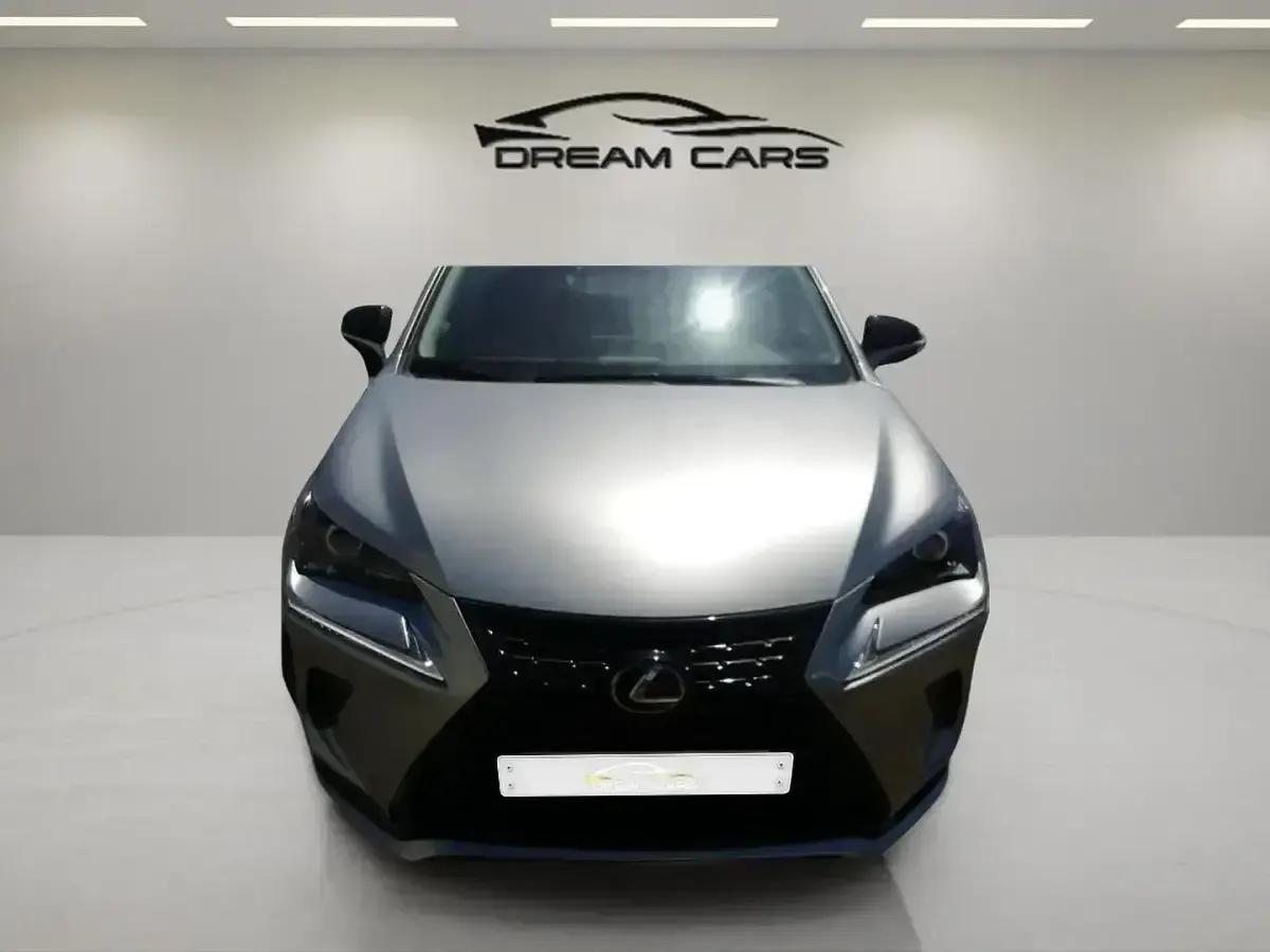 Usado Lexus NX300h 197 CV (144 kW) 2021 Gris / plata SUV