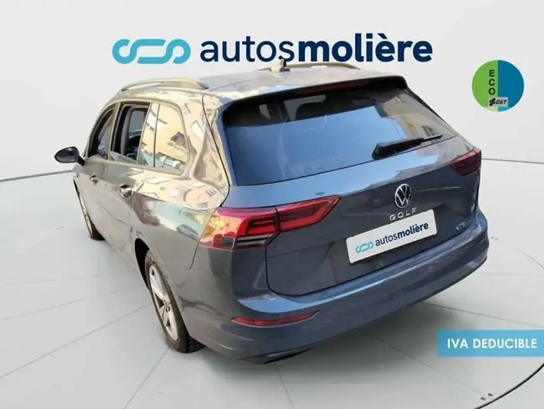 Usado VW Golf VIII Life 110 CV (80 kW) 2021 Gris Utilitario