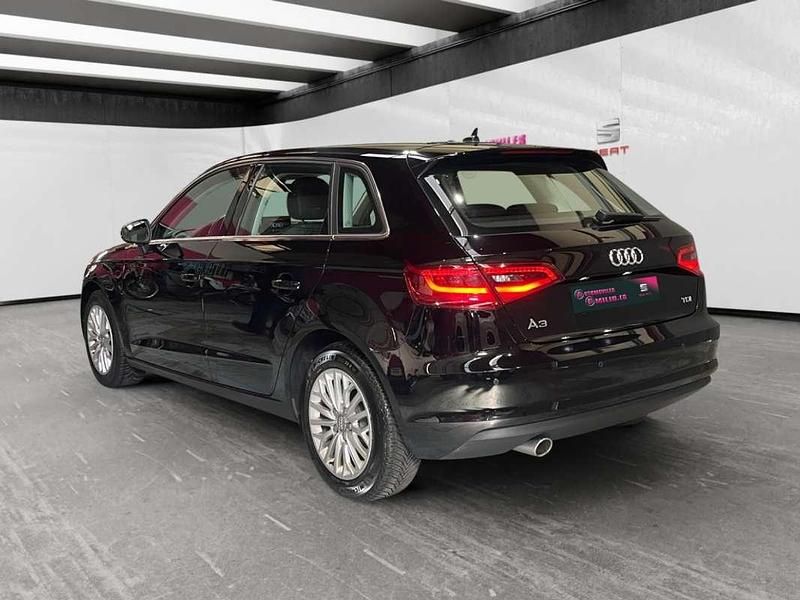 Usado Audi A3 Sportback Advanced 110 CV (80 kW) 2015 Utilitario