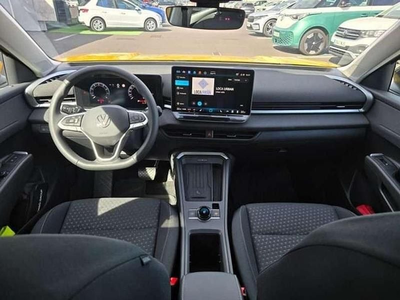 Usado VW T-Roc Life 150 CV (110 kW) 2025 Amarillo SUV