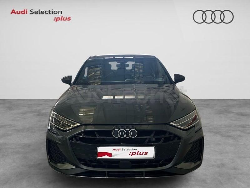 Usado Audi A3 S-Line 204 CV (150 kW) 2025 Gris / plata Berlina