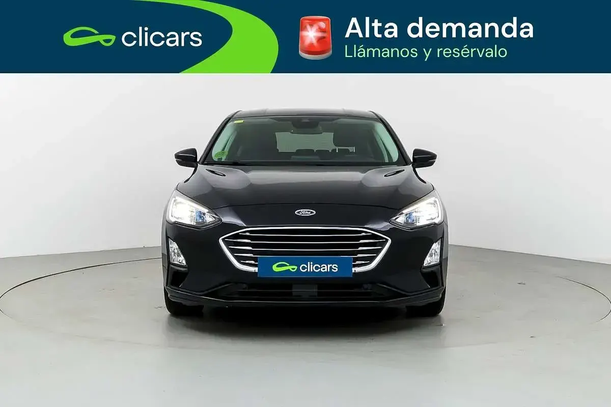 Usado Ford Focus Trend+ 120 CV (88 kW) 2020 Negro Utilitario