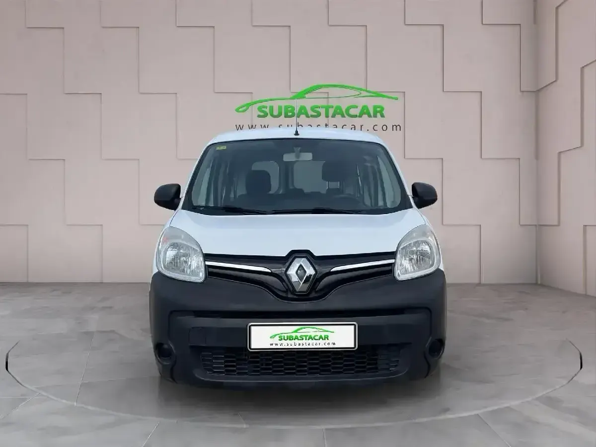 Usado Renault Kangoo 75 CV (55 kW) 2018 Blanco Monovolumen