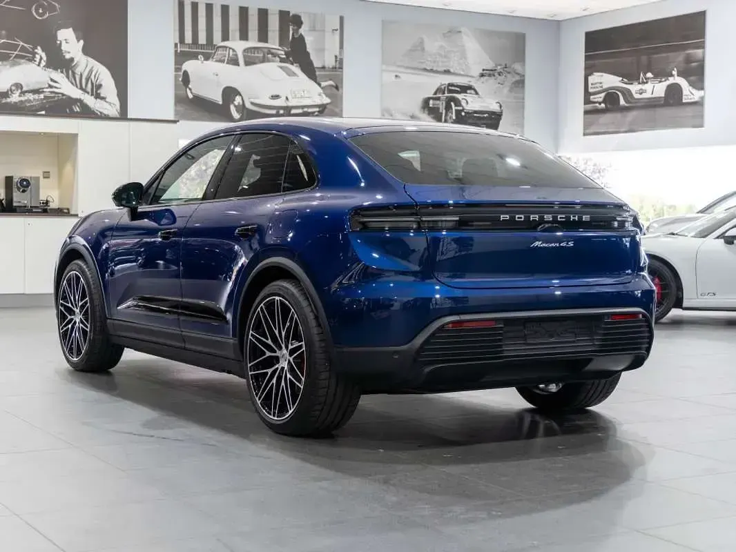 Usado Porsche Macan 380 kW (517 CV) 2026 Azul SUV