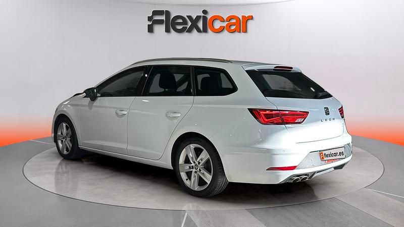 Usado Seat Leon FR 150 CV (110 kW) 2017 Blanco Berlina