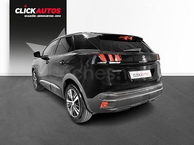 Usado Peugeot 3008 Allure 130 CV (95 kW) 2023 Negro SUV