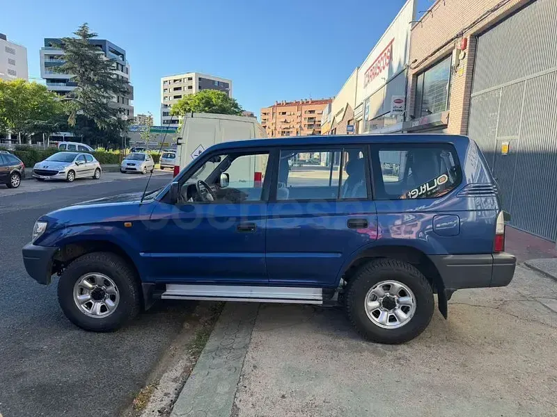 Usado Toyota Land Cruiser 125 CV (91 kW) 2001 Azul SUV