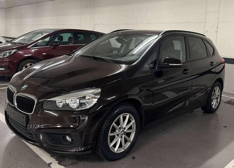 Negro Usado 2017 BMW 216 Active Tourer Monovolumen | 9990 € (Buen precio) - Imagen 1/4