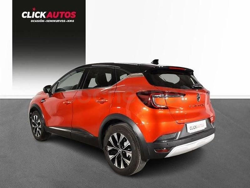 Usado Renault Captur Techno 90 CV (66 kW) 2023 Negro SUV
