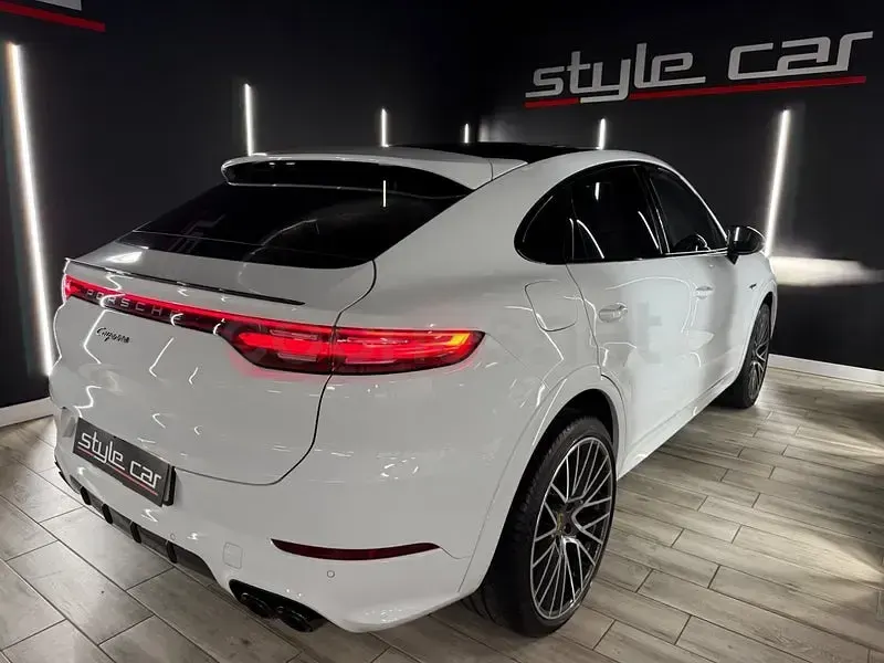 Usado Porsche Cayenne Platinum Edition 462 CV (339 kW) 2023 Blanco SUV
