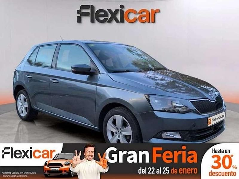 Gris Usado 2018 Skoda Fabia Ambition Utilitario | 10.990 € (Precio justo) - Imagen 1/4