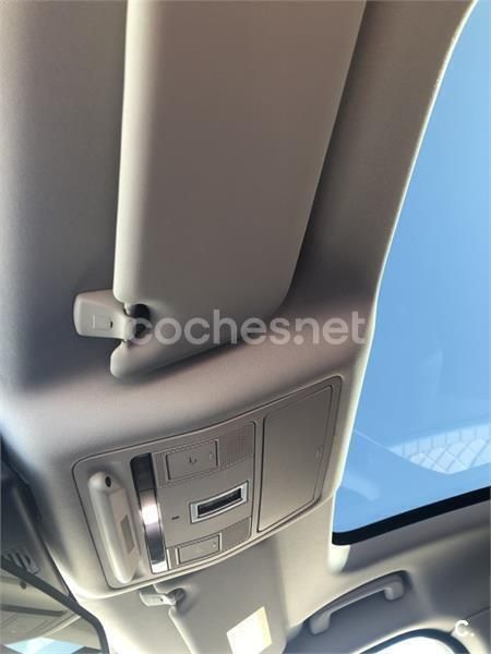 Usado Jaguar F-Pace R-Sport 180 CV (132 kW) 2016 Gris / plata SUV