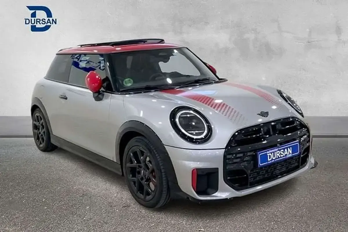 Usado Mini John Cooper Works 231 CV (169 kW) 2026 Gris Utilitario