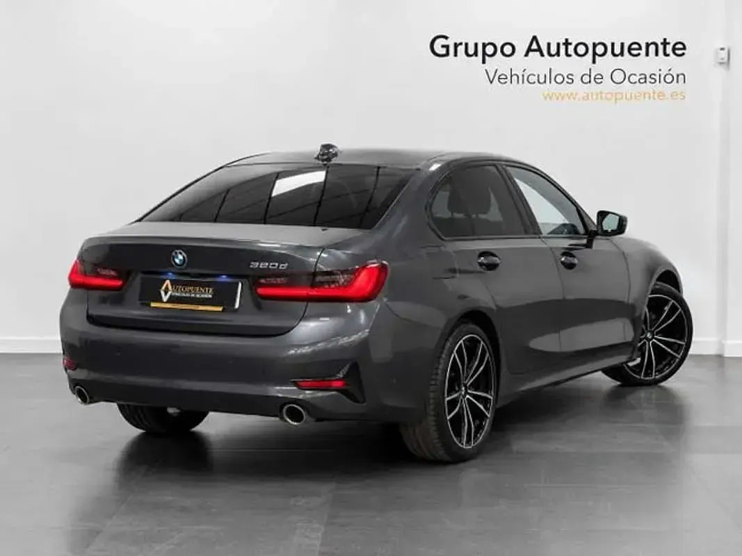 Usado BMW 320 Comfort Edition 190 CV (139 kW) 2022 Gris Berlina