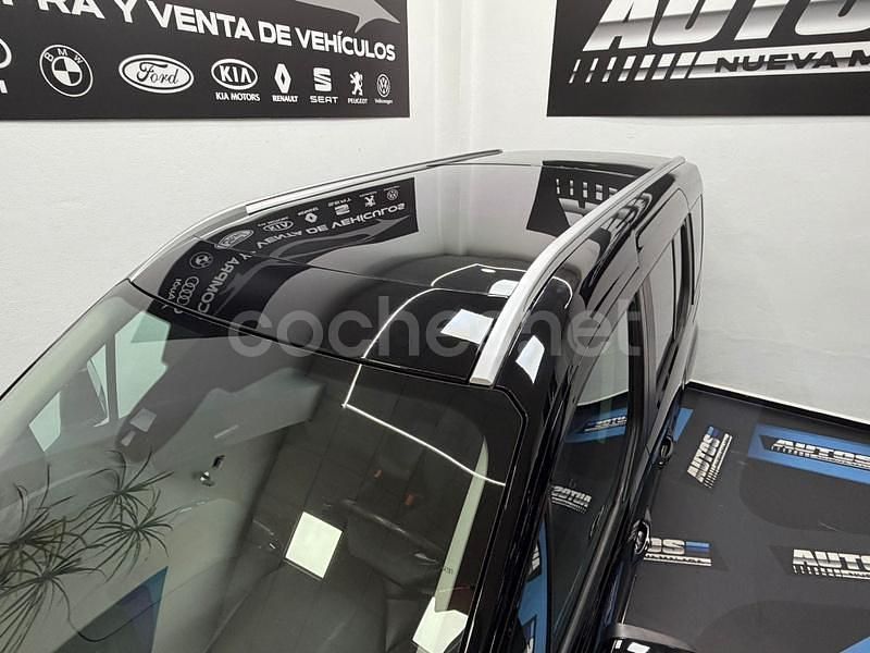 Usado Ford Grand Tourneo Connect Titanium 100 CV (73 kW) 2018 Negro Monovolumen