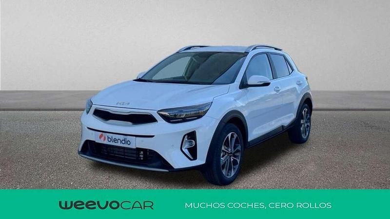 Blanco Usado 2025 Kia Stonic Style SUV | 18.991 € (Precio justo) - Imagen 1/4