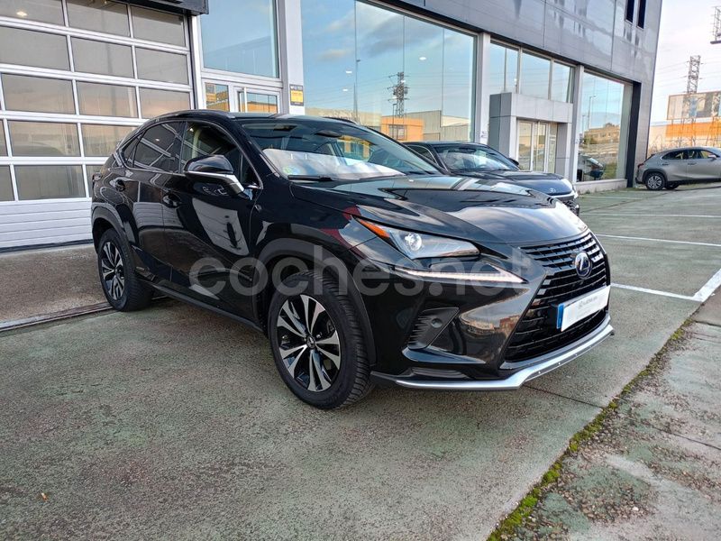 Negro Usado 2021 Lexus NX300h SUV | 29.300 € (Precio justo) - Imagen 1/4