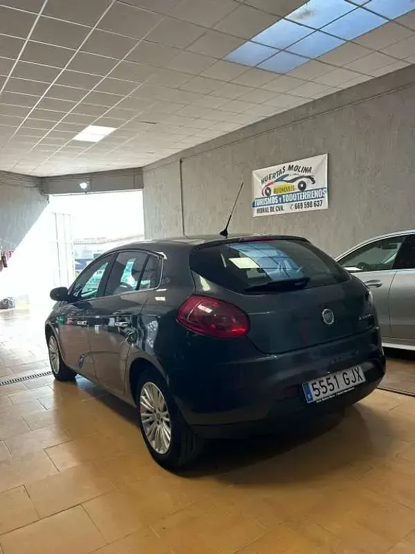 Usado Fiat Bravo Emotion 120 CV (88 kW) 2008 Gris Utilitario