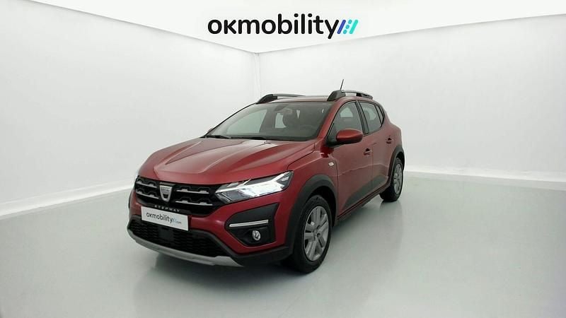 Rouge fusion Usado 2022 Dacia Sandero Comfort Utilitario | 14.570 € (Precio justo) - Imagen 1/4