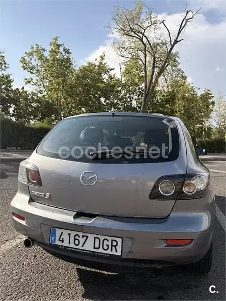 Usado Mazda 3 Sportive 150 CV (110 kW) 2005 Gris / plata Berlina