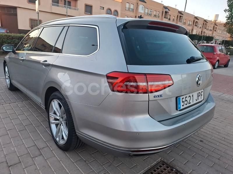 Usado VW Passat GTE 218 CV (160 kW) 2016 Gris / plata Familiar