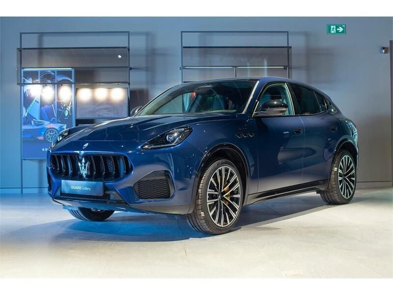 Blu modena Nuevo 2024 Maserati Grecale SUV | 112.700 € (Caro) - Imagen 1/4