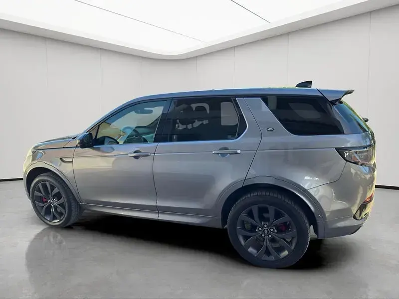 Usado Land Rover Discovery Sport HSE 163 CV (119 kW) 2021 Gris / plata SUV