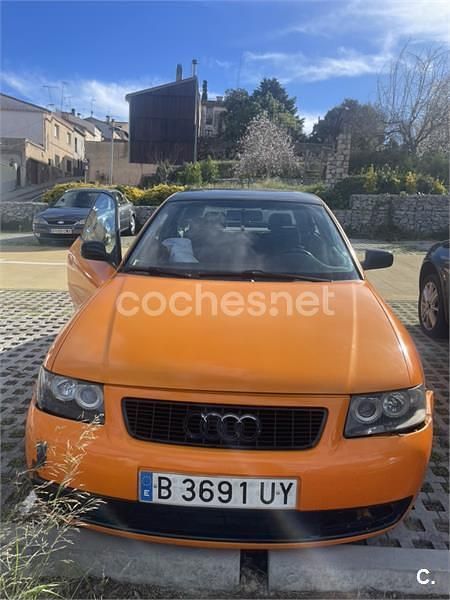 Usado Audi A3 Ambition 150 CV (110 kW) 1999 Naranja Utilitario