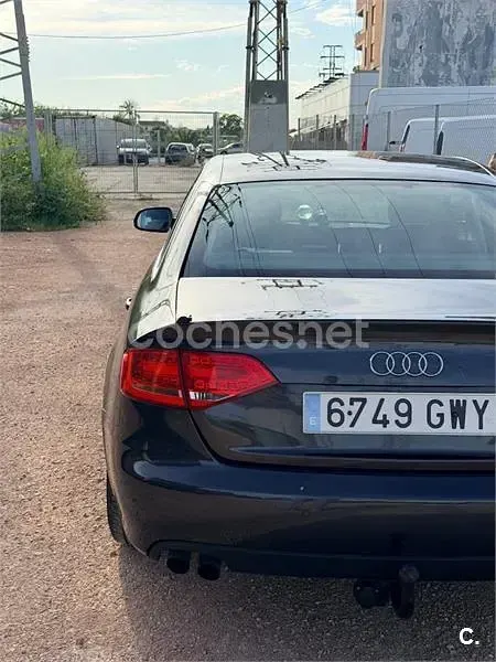 Usado Audi A4 160 CV (117 kW) 2010 Negro Berlina