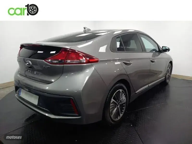 Usado Hyundai Ioniq 141 CV (103 kW) 2021 Gris Utilitario