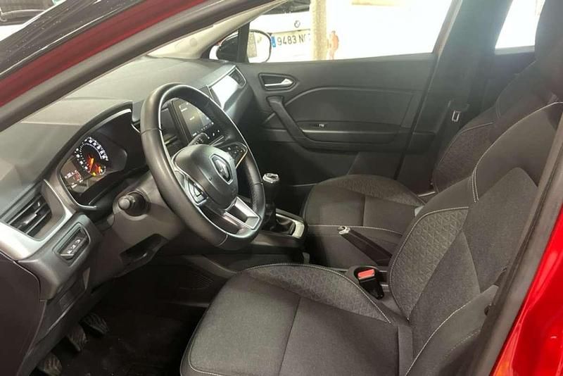 Usado Renault Captur Equilibre 91 CV (66 kW) 2023 Rojo SUV