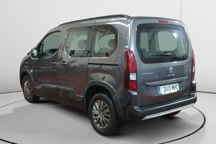 Usado Peugeot Rifter Allure 131 CV (96 kW) 2023 Monovolumen