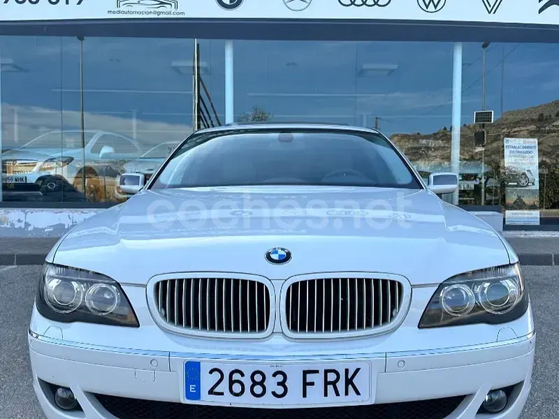 Usado BMW 730L 231 CV (169 kW) 2007 Blanco Berlina