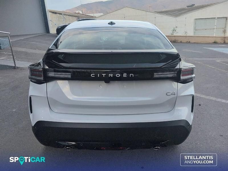Nuevo Citroën C4 145 CV (106 kW) 2025 Blanco Berlina