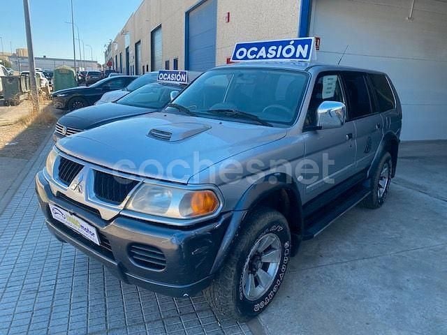 Gris / plata Usado 2004 Mitsubishi Montero SUV | 8495 € (Super precio) - Imagen 1/4