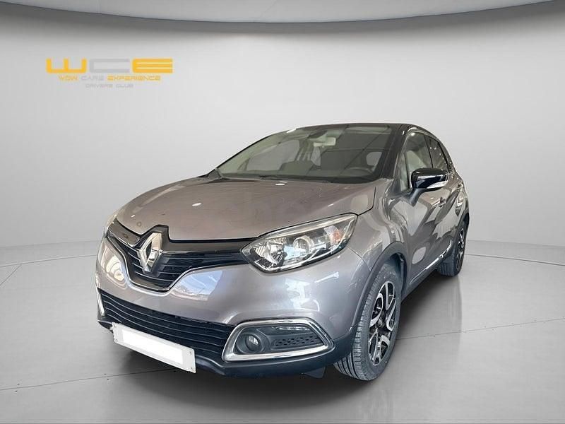 Usado Renault Captur Life 90 CV (66 kW) 2017 Gris / plata SUV