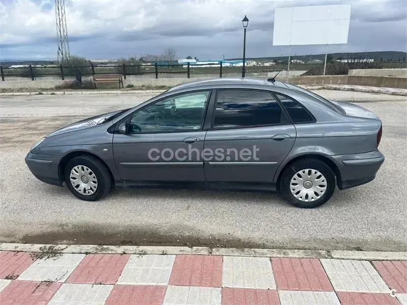 Usado Citroën C5 138 CV (101 kW) 2003 Gris / plata Berlina