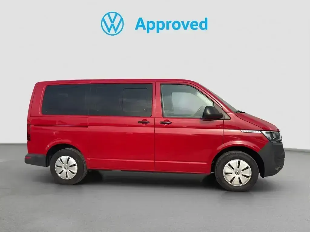 Usado VW Caravelle 110 CV (80 kW) 2022 Rojo Van