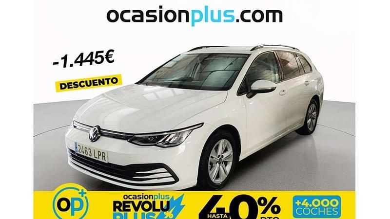 Usado VW Golf VIII Life 150 CV (110 kW) 2021 Blanco Familiar